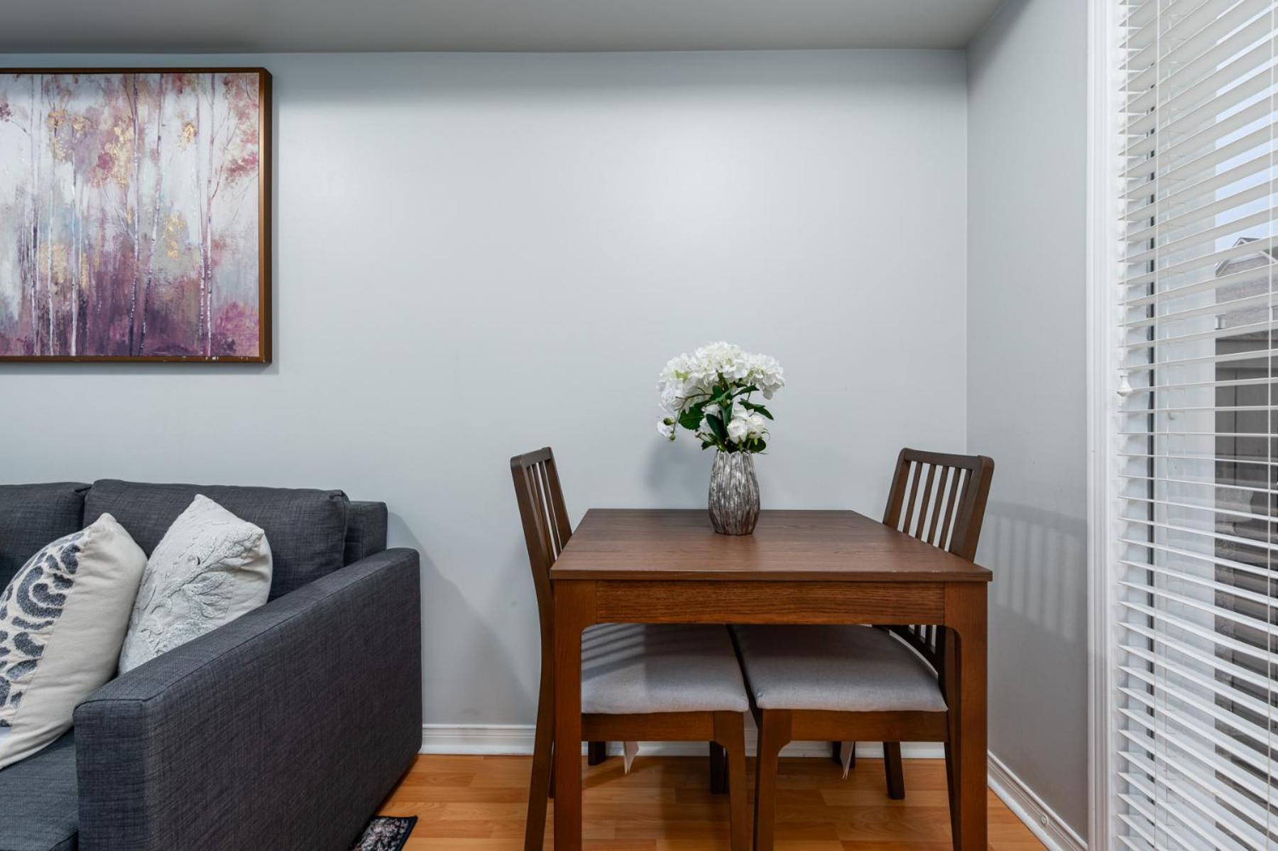 4975 Southampton Drive Otel Mississauga Dış mekan fotoğraf